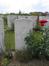 Dochy Farm New British Cemetery - McCurdy, Archie